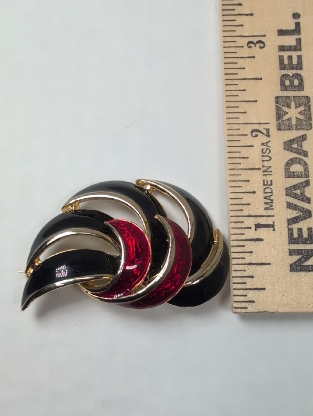 Vintage Modernist Crescent Statement Brooch - Picture 5 of 5